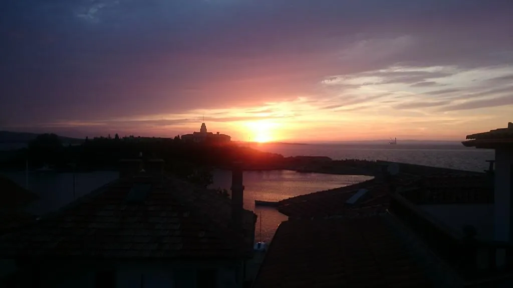 Guest House Koral Sozopol Bulgaria